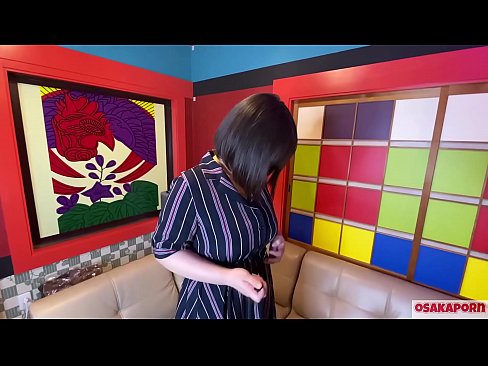 ❤️ Japanesch Cutie mat groussen Titten masturbéiert mat Sexspillsaachen an huet en Orgasmus. Si schwätzt an engem Interview iwwer hir fucking Erfahrung. Riesen Titten an haare Muschi krauchen haart. Osakaporn Sexvideo op Porno lb.porn-milf300.ru ❤